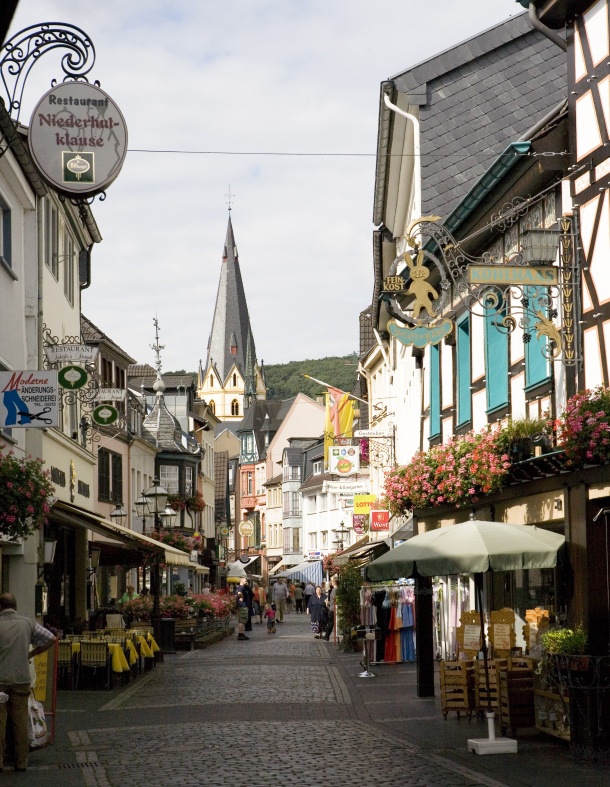 V údolí řeky Áry leží středověké městečko Ahrweiler, které se pyšní několika tisíci let starou vinařskou tradicí. 