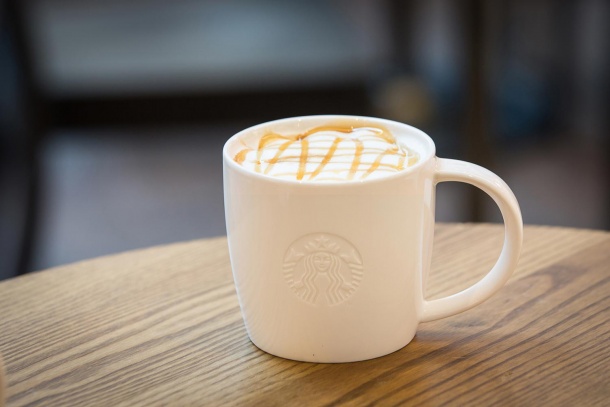 Vyhrajte balíček Starbucks: hrnek, káva a voucher